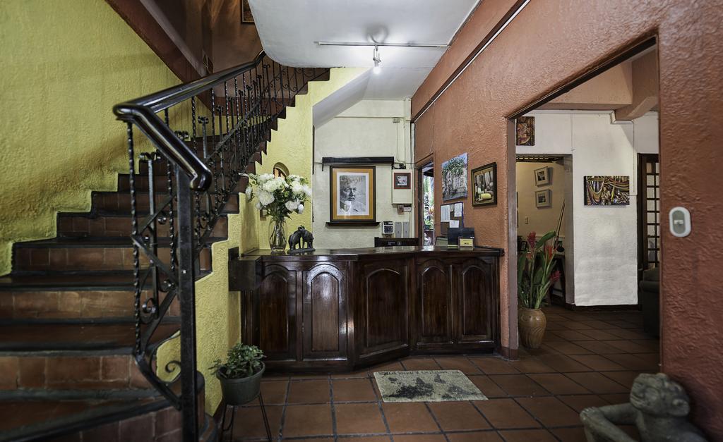 Hemingway Inn Сан Хосе Екстериор снимка