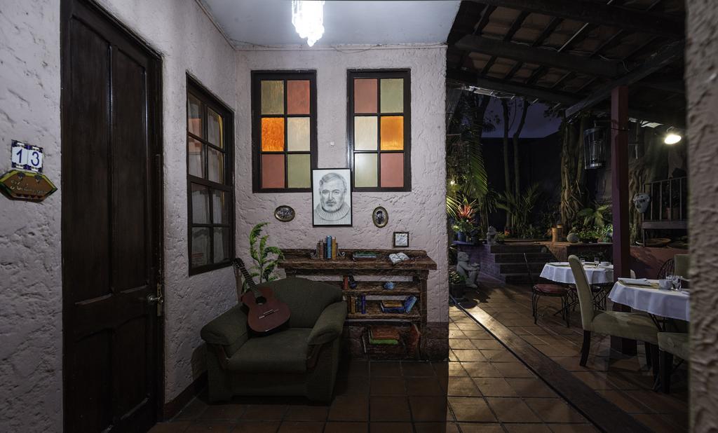 Hemingway Inn Сан Хосе Екстериор снимка